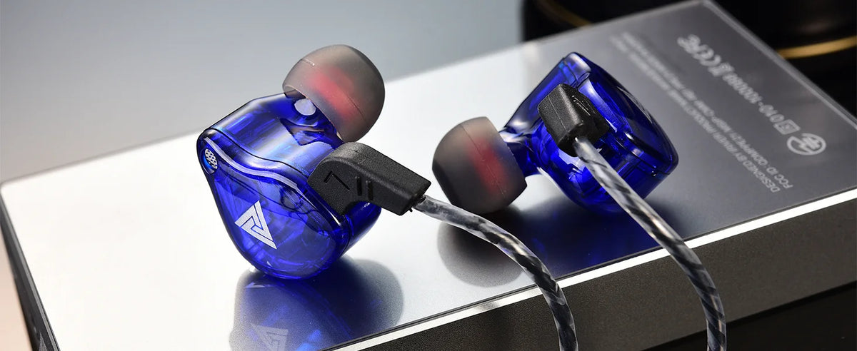 AK6 Wired In-Ear Gaming Earbuds with Microphone
